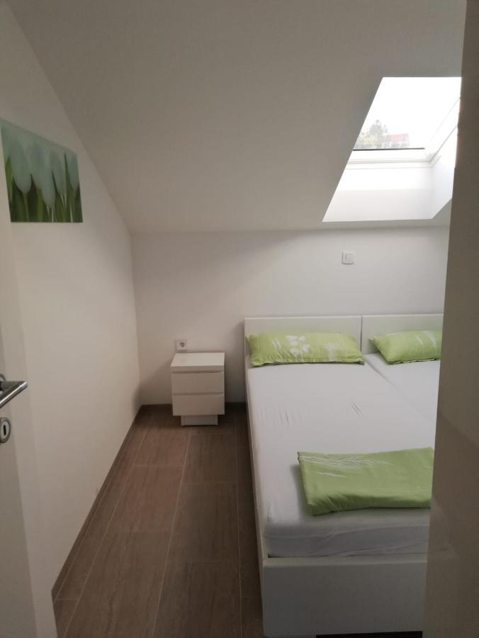 Apartmani Deluxe Ясенице Екстериор снимка
